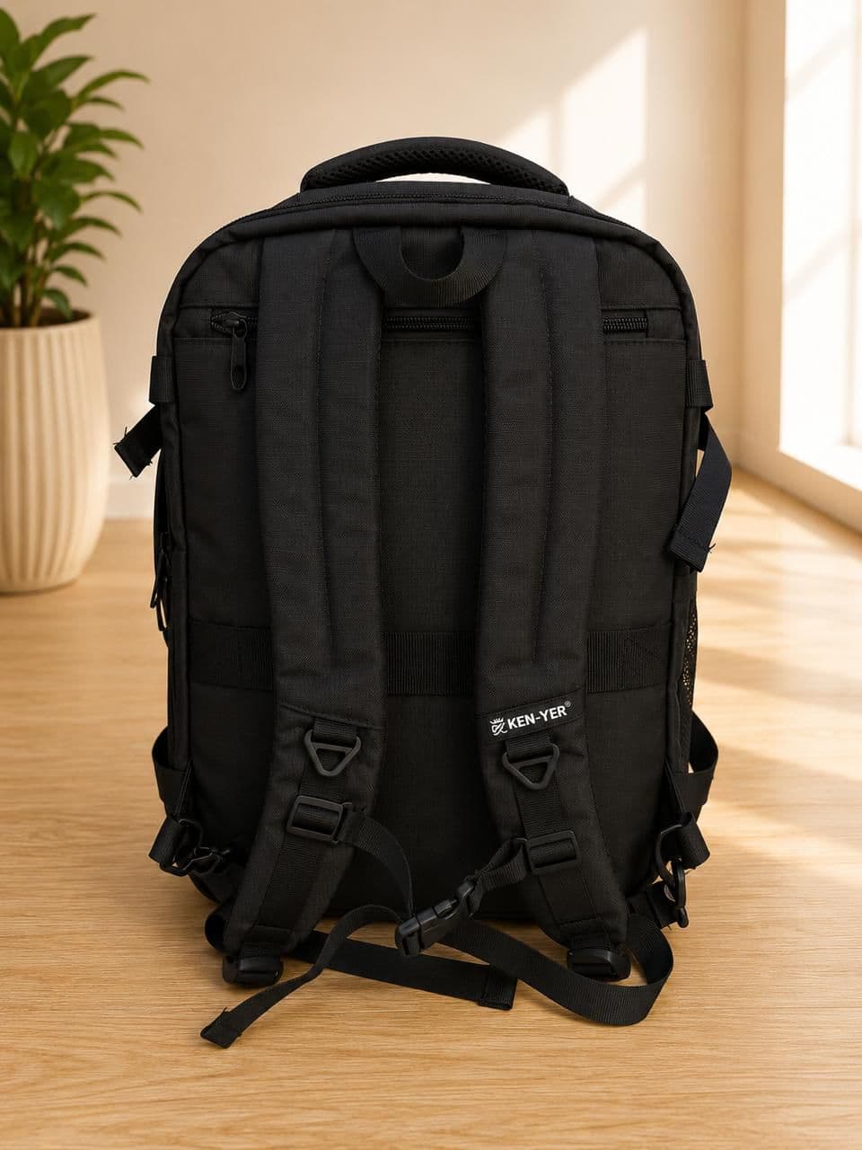 Viajero negro - image 2